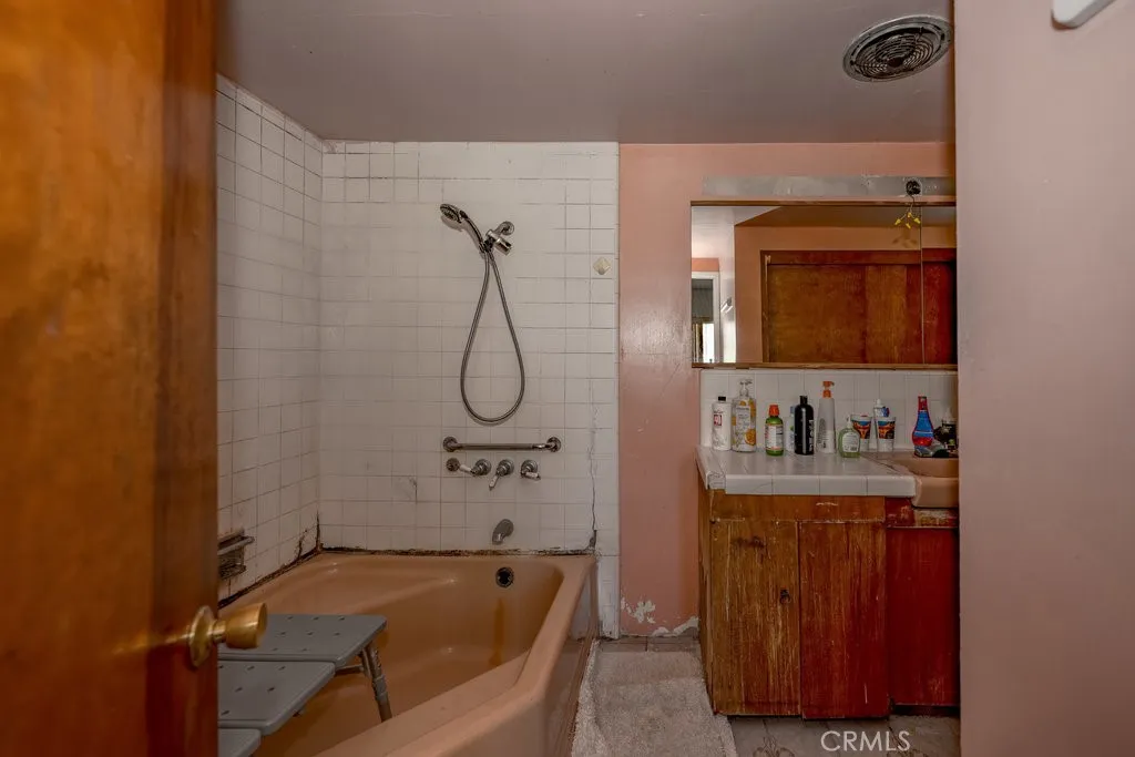 Additional image 17 of 4715 Frieda Drive, Los Angeles, CA 90065