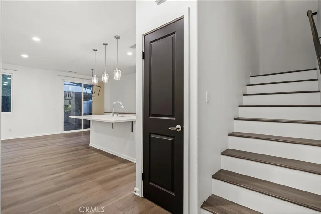 Additional image 53 of 7619 N Patriot Way, Van Nuys, CA 91405