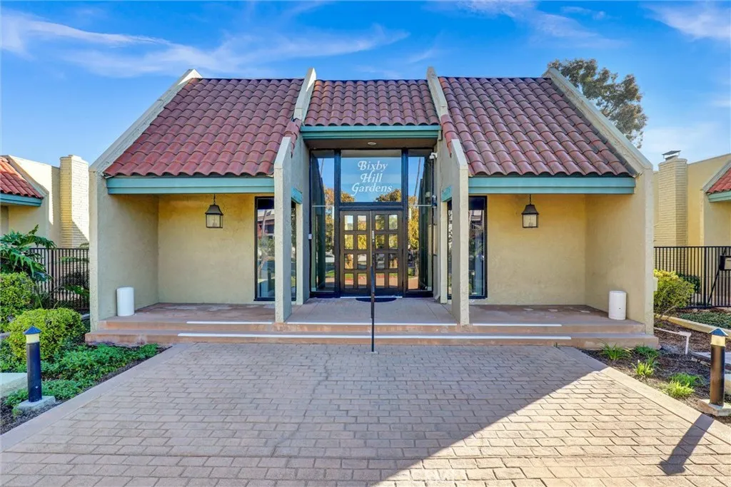 Additional image 82 of 1032 Palo Verde Ave, Long Beach, CA 90815