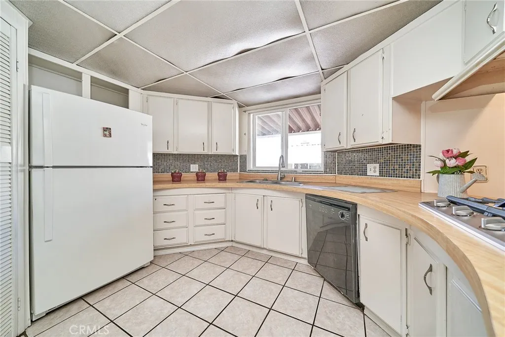 Additional image 46 of 17701 Avalon Boulevard Unit 372, Carson, CA 90746
