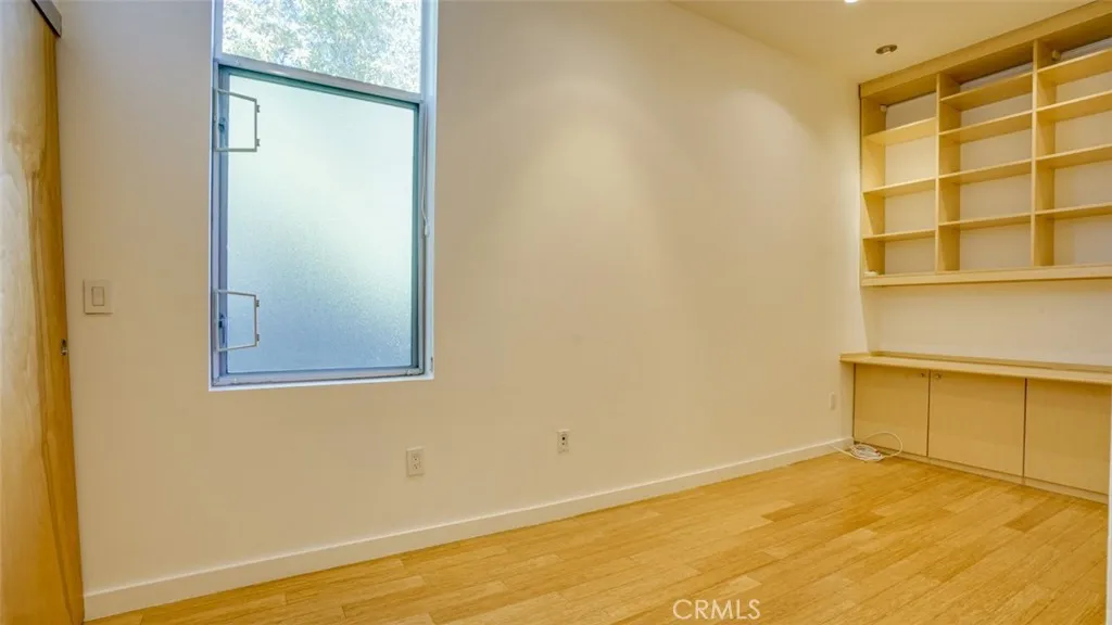 Additional image 38 of 4705 Whitsett Unit 106, Studio City, CA 91604