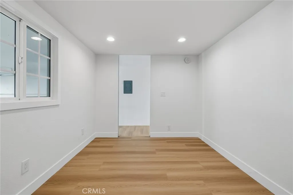 Additional image 71 of 9502 Via Salerno, Burbank, CA 91504