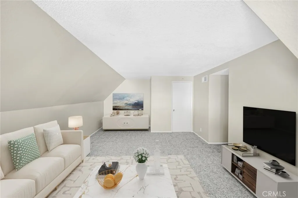 Additional image 36 of 22703 Garzota Dr, Valencia, CA 91354