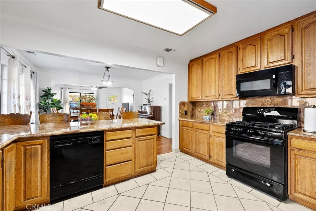 Additional image 12 of 2335 Fair Park, Los Angeles, CA 90041