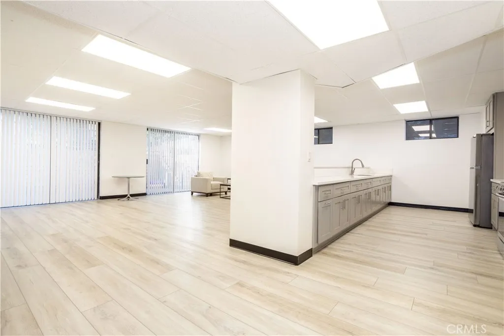 Additional image 82 of 13331 Moorpark Street Unit 319, Sherman Oaks, CA 91423