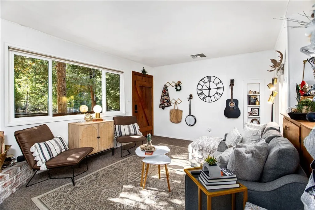 Additional image 5 of 54830 S Circle Dr, Idyllwild, CA 92549