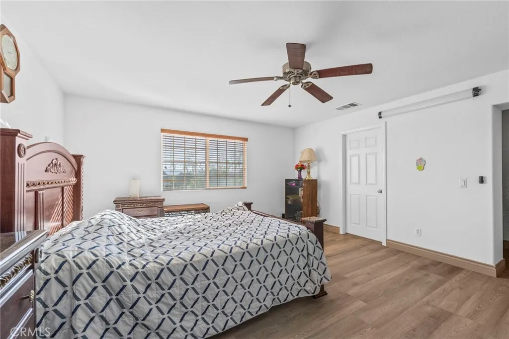 Additional image 102 of 1553 W Ceres St, Rialto, CA 92376