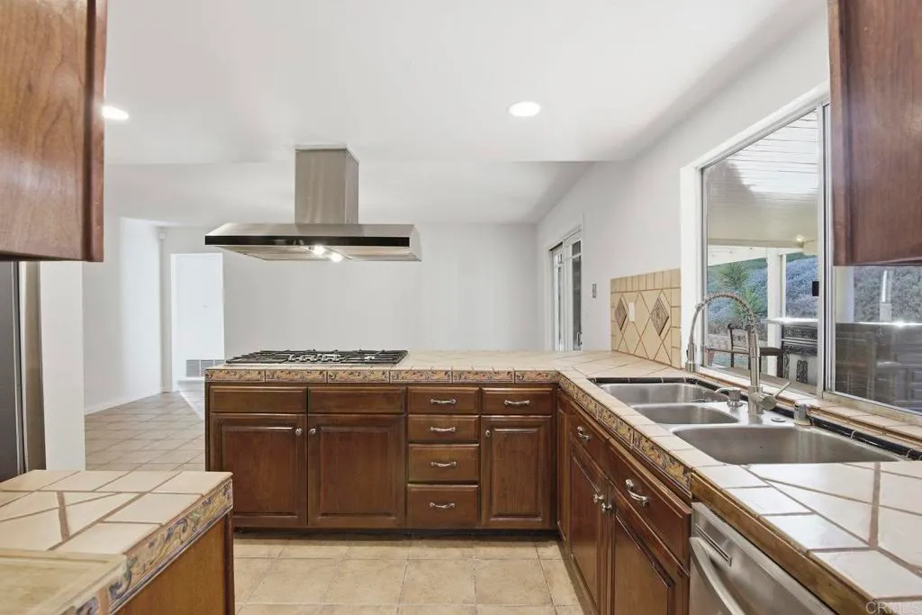 Additional image 16 of 1904 Grove Road, El Cajon, CA 92020