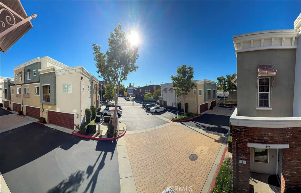 389 Arden Avenue Unit 1, Glendale, CA 91203