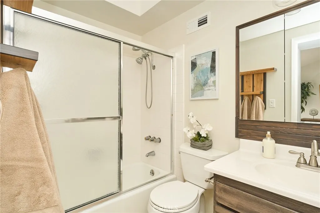 Additional image 32 of 370 Electric Ave, Seal Beach, CA 90740