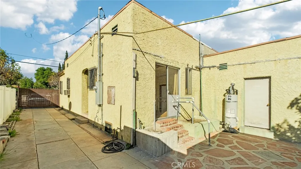 Additional image 27 of 2958 Partridge, Los Angeles, CA 90039