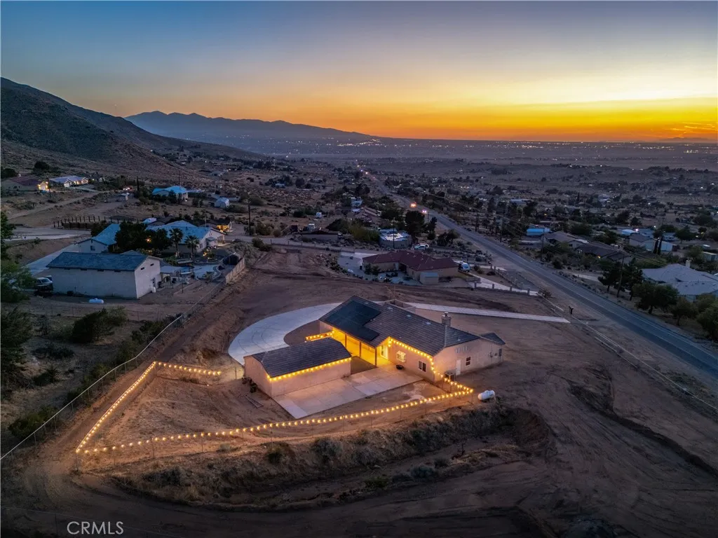 Additional image 91 of 23053 Roundup Way, Apple Valley, CA 92308