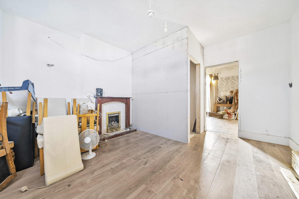 Additional image 3 of Folkestone Road, Dover, CT17 9