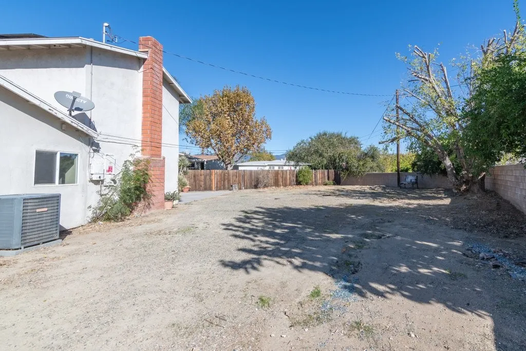 Additional image 110 of 460 E 2nd St, Rialto, CA 92376
