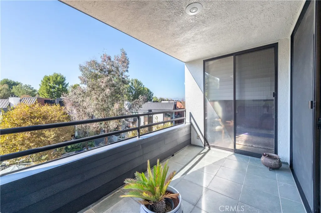 Additional image 9 of 4774 Park Encino Unit 206, Encino, CA 91436
