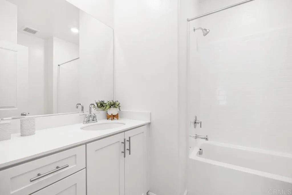 Additional image 28 of 1047 Arrowood Trail, Vista, CA 92081