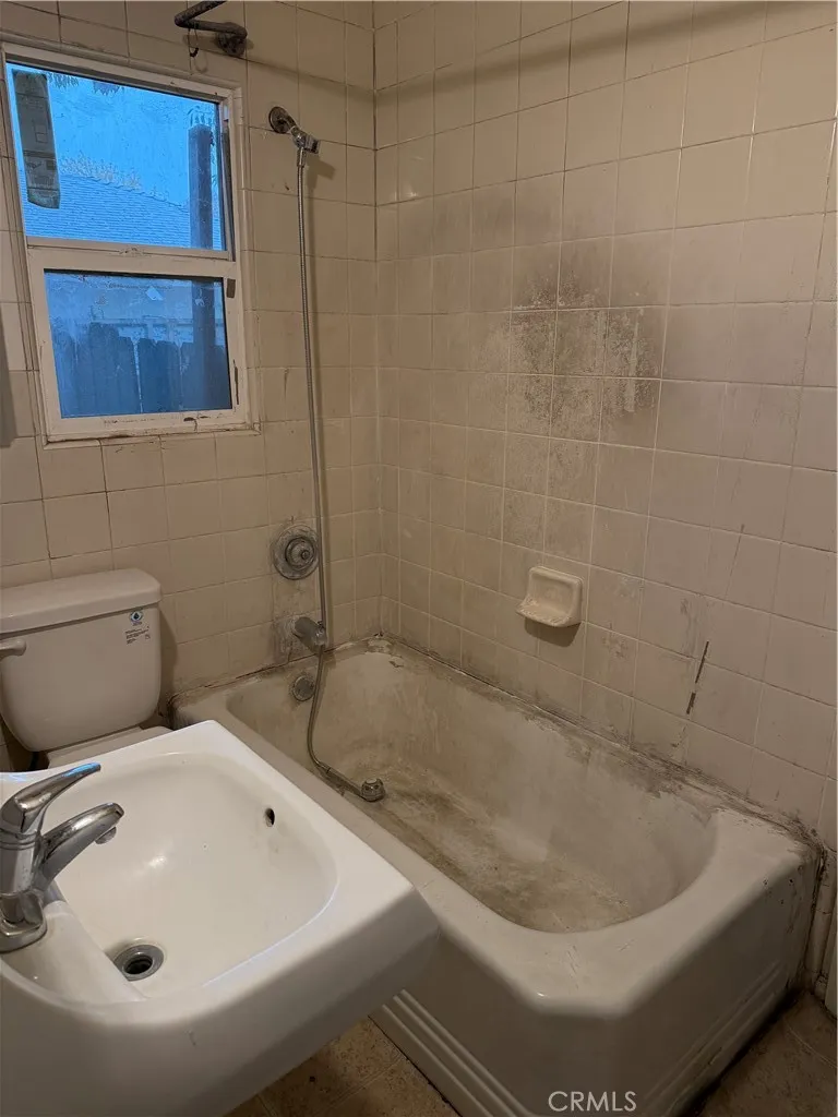 Additional image 37 of 204 W 25th St, Merced, CA 95340