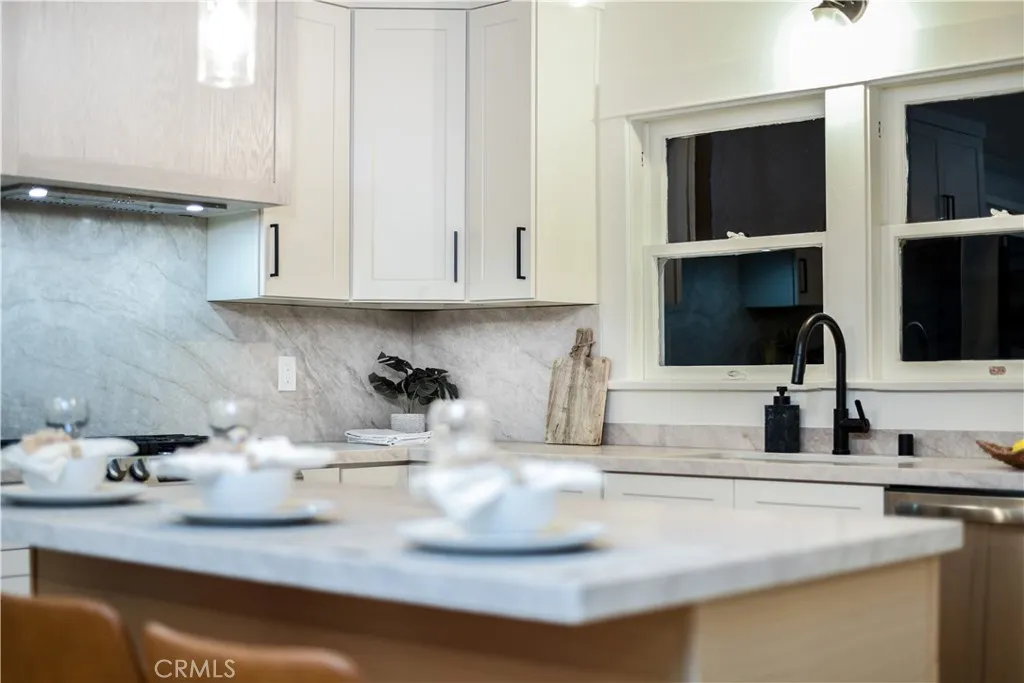 Additional image 18 of 748 N Kenmore Ave, Los Angeles, CA 90029