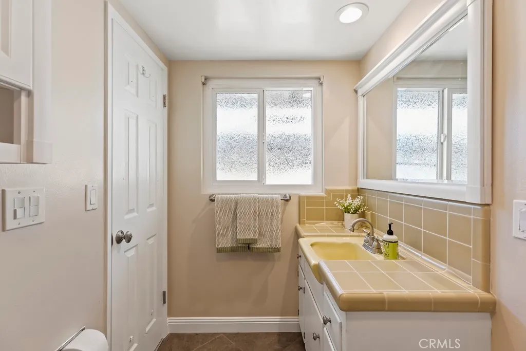 Additional image 93 of 105 Country Club Court, Glendora, CA 91741