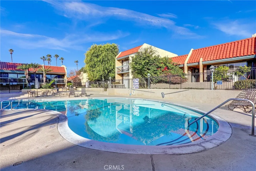 Additional image 38 of 1032 Palo Verde Ave, Long Beach, CA 90815
