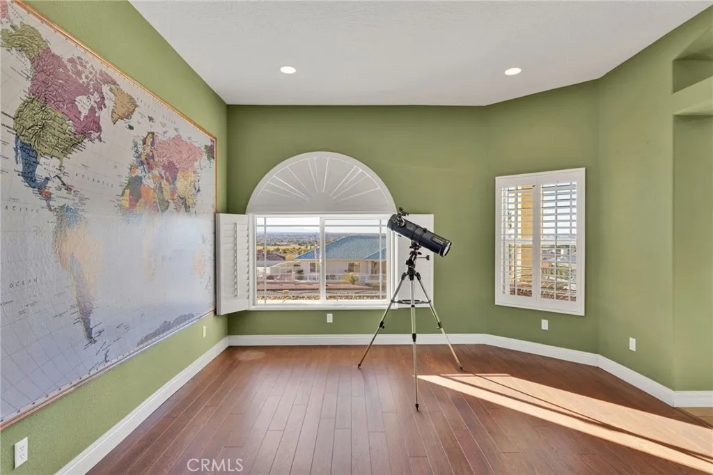 Additional image 11 of 13519 Sunset Dr, Apple Valley, CA 92308