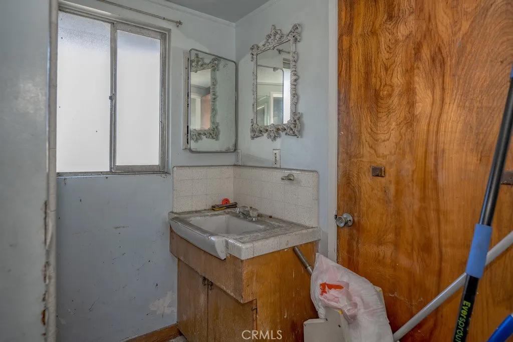 Additional image 22 of 4715 Frieda Drive, Los Angeles, CA 90065