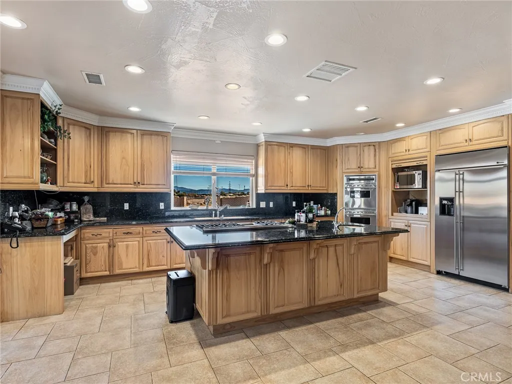 Additional image 19 of 7139 Foley Road, Oak Hills, CA 92344