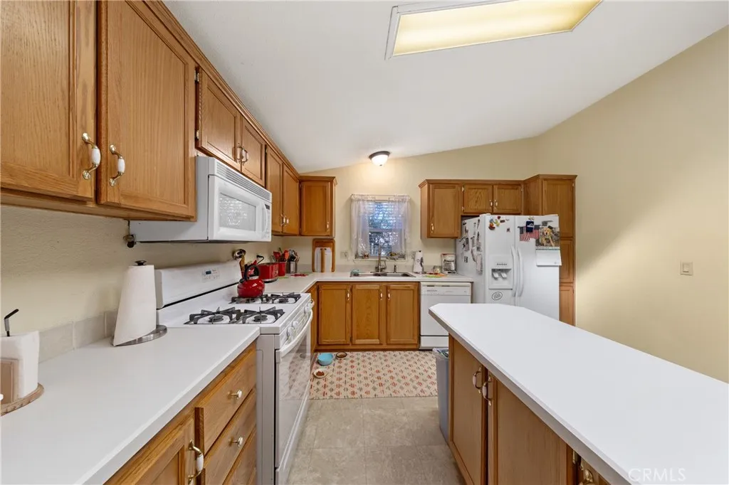 Additional image 59 of 21100 State St Unit 181, San Jacinto, CA 92583