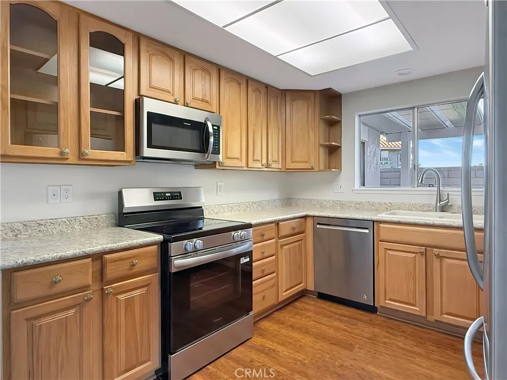 Additional image 11 of 2133 Via Puerta, Laguna Woods, CA 92637