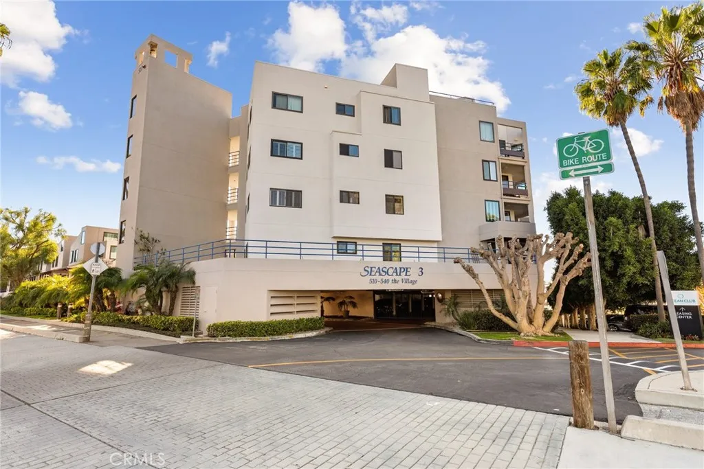 Additional image 33 of 510 The Village Unit 203, Redondo Beach, CA 90277