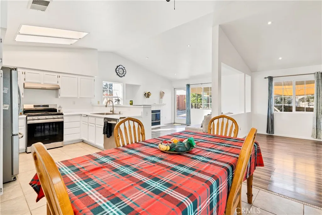 Additional image 9 of 42874 Berkley Ave, Hemet, CA 92544