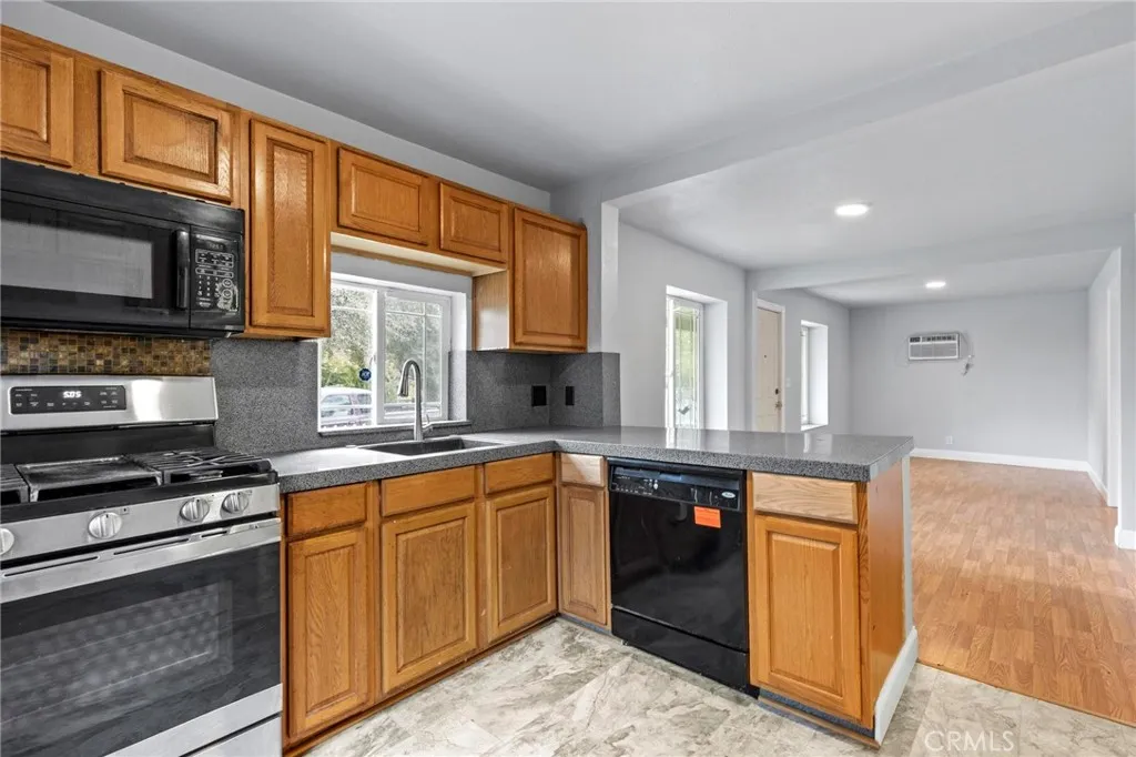 Additional image 15 of 2215 Laurel Street, Chico, CA 95928