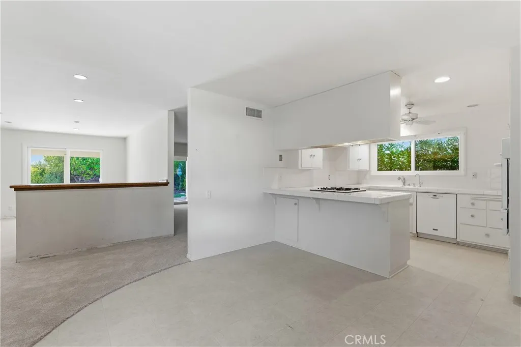 Additional image 9 of 26136 Veva Way, Calabasas, CA 91302