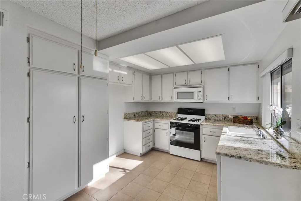 Additional image 15 of 631 La Costa Dr, Banning, CA 92220