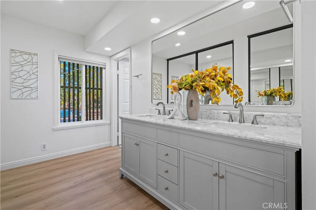 Additional image 25 of 19 Las Brisas Unit 10, Irvine, CA 92612