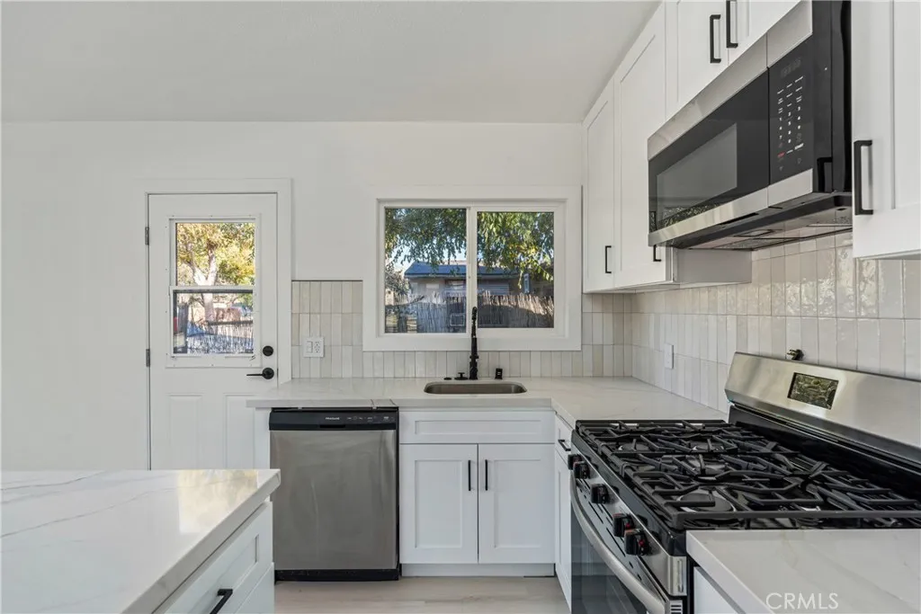 Additional image 14 of 1259 Holly Vista Blvd, San Bernardino, CA 92404