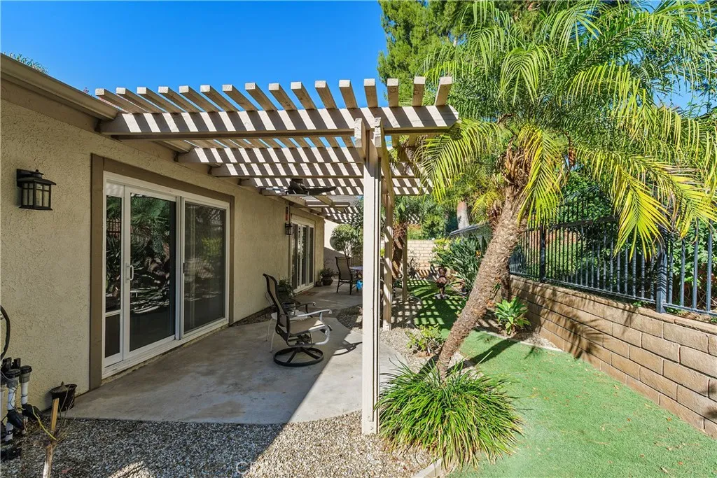 Additional image 34 of 547 Via Zapata, Riverside, CA 92507