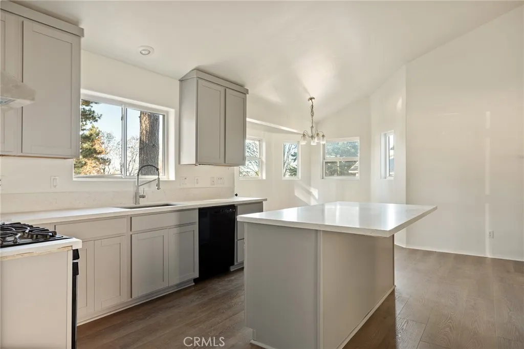 Additional image 6 of 31471 Ocean View Dr, Running Springs, CA 92382