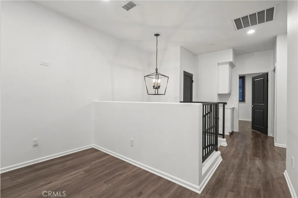 Additional image 64 of 7619 N Patriot Way, Van Nuys, CA 91405