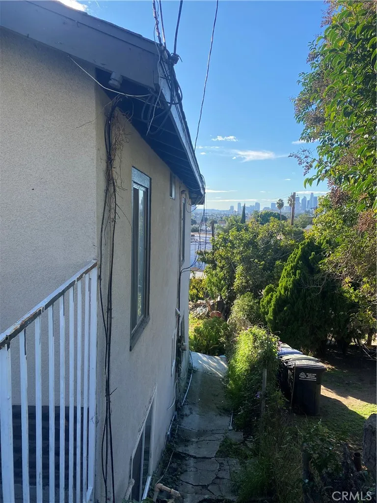 Additional image 37 of 1129 N Alma Avenue, Los Angeles, CA 90063