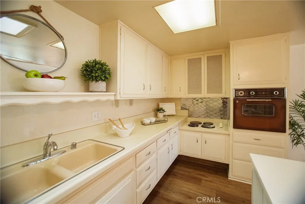 Additional image 44 of 1570 Homewood Rd., M5-115c, Seal Beach, CA 90740