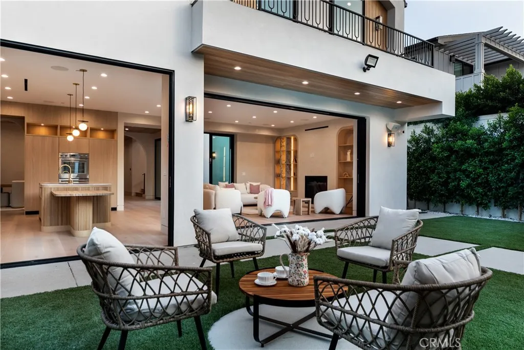 Additional image 93 of 16749 Addison St, Encino, CA 91436