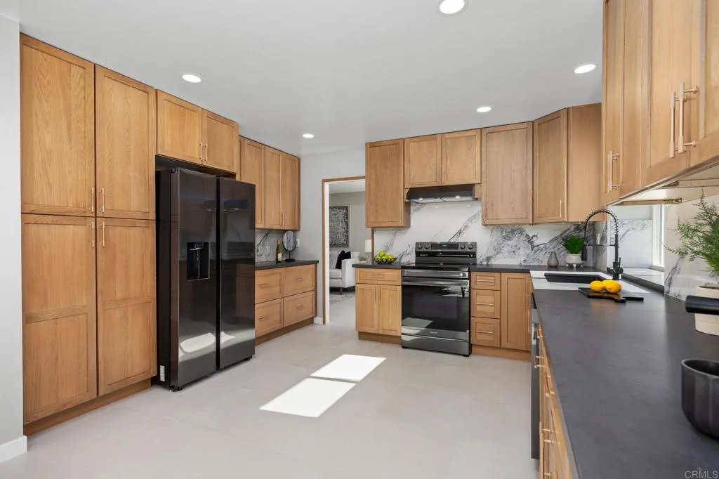 Additional image 82 of 2755 Victoria Avenue, Carlsbad, CA 92010