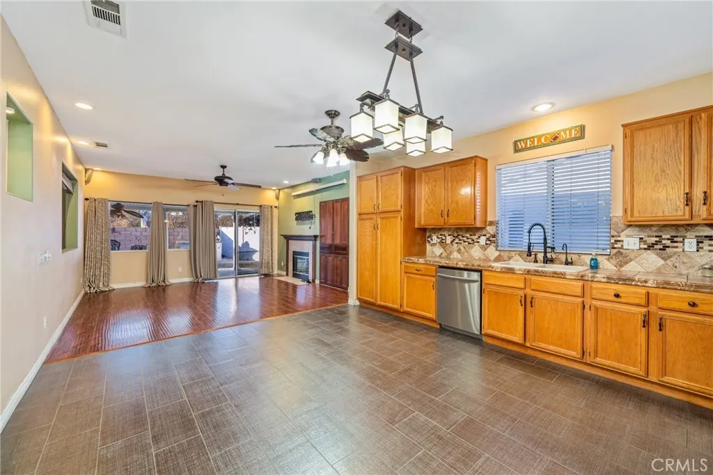 Additional image 18 of 2714 S Erin Way, San Bernardino, CA 92408