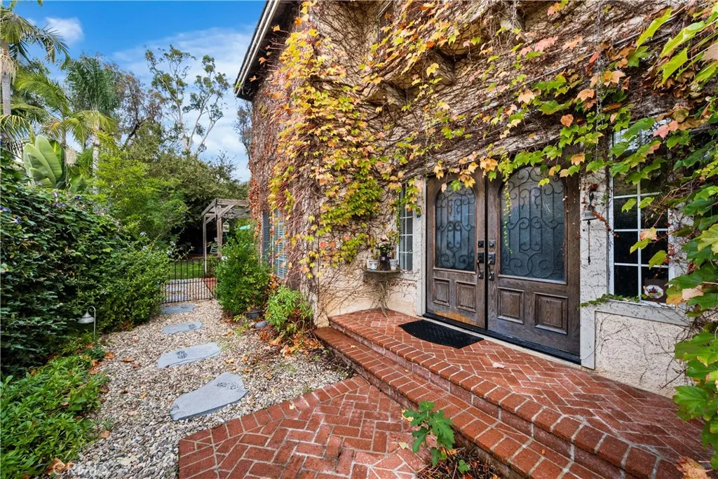 Additional image 3 of 26792 Devonshire Rd, Laguna Hills, CA 92653