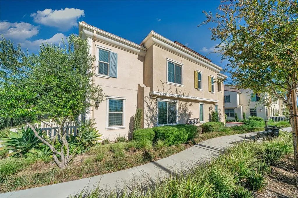 Additional image 12 of 981 W Clover Ave, Rialto, CA 92376