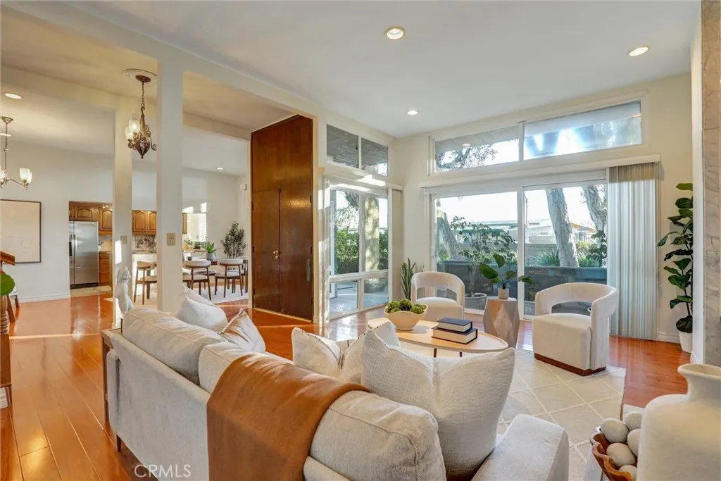 Additional image 10 of 1032 Palo Verde Ave, Long Beach, CA 90815