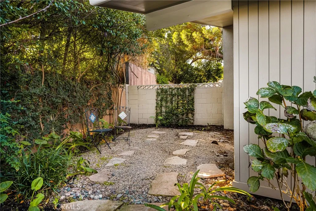 Additional image 12 of 337 Vista Baya, Costa Mesa, CA 92627