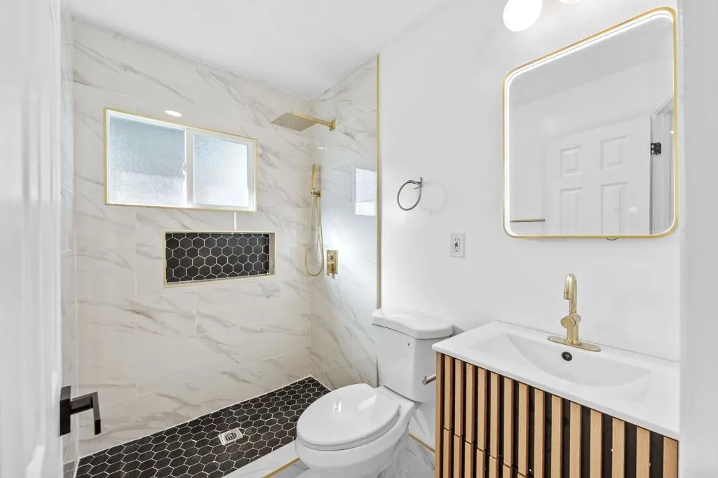 Additional image 63 of 5033 La Paz Dr, San Diego, CA 92113