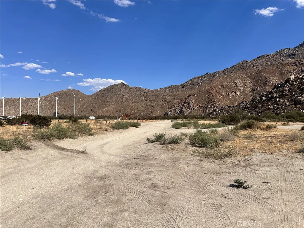 Additional image 5 of Date, Cabazon, CA 92230